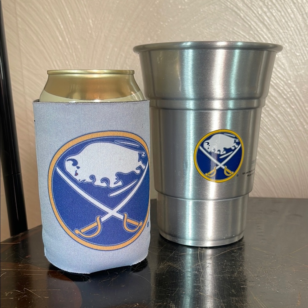 Buffalo Sabres Coors Light beer koozy and aluminum cup Drinkware Set